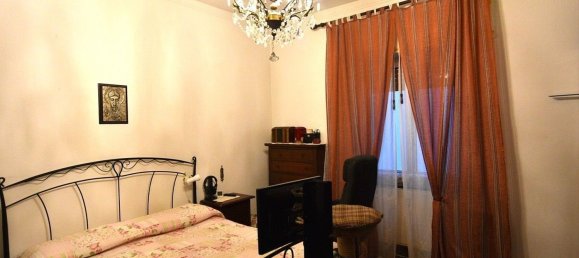 6-salle Appartement à Genoa, Italy No. 195539 17