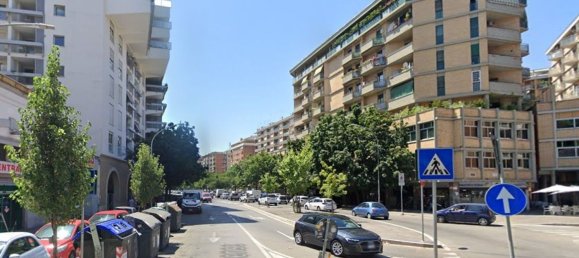 Apartamento de 2 habitaciónes en Rome, Italy No. 30790 2