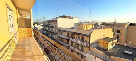 Apartamento de 4 habitaciónes en Valenzano, Italy No. 22753 5