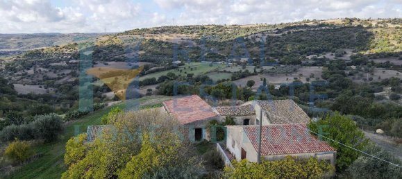 Casa de 8 habitaciónes en Palazzolo Acreide, Italy No. 178102 8