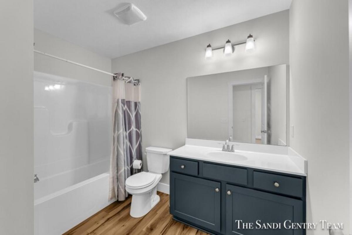 Casa de 5 dormitorios en Muskegon, USA No. 407476