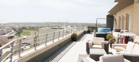 3 bedrooms Penthouse in Marsaskala, Malta No. 6238 3