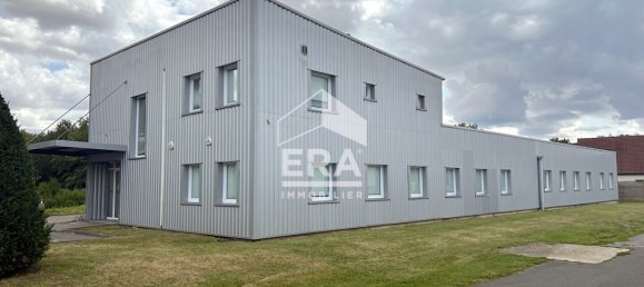 570m² Building in Doullens, France No. 50207 2