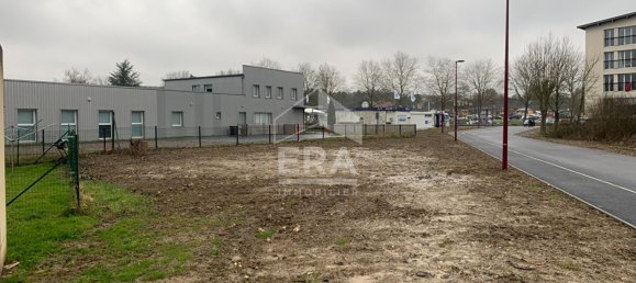 570m² Building in Doullens, France No. 50207 7