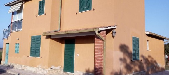 8 rooms House in Orbetello, Italy No. 92747 2