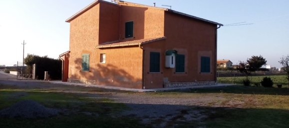 8 rooms House in Orbetello, Italy No. 92747 7