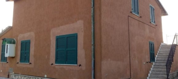 8 rooms House in Orbetello, Italy No. 92747 9