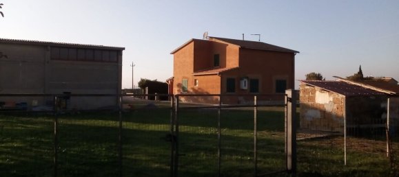 8 rooms House in Orbetello, Italy No. 92747 6