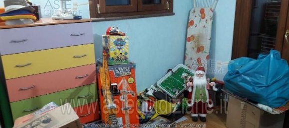 5 rooms Apartment in Pomezia, Italy No. 192031 17