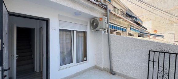 2 bedrooms Bungalow in Torrevieja, Spain No. 149444 3