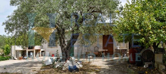 5 rooms Villa in Noto, Italy No. 142984 2