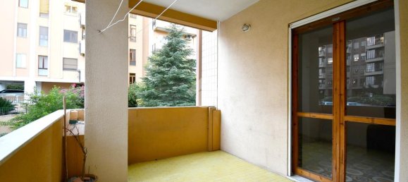3 rooms Apartment in Cagliari, Italy No. 2010 7