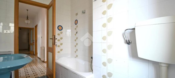 3 rooms Apartment in Cagliari, Italy No. 2010 32