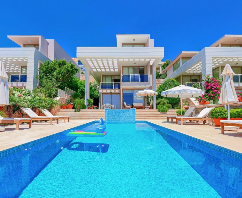 Villa 4+1 in Kalkan, Turkey No. 41200