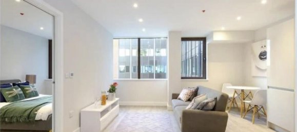 Studio in Harrow, United Kingdom No. 754 3