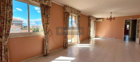 Apartamento T3 em Saint-Raphael, France N.º 353229 4