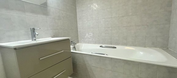 3 Schlafzimmer Wohnung in Poissy, France, Nr. 182197 7