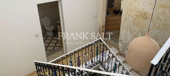 4 bedrooms Townhouse in Victoria, Malta No. 6059 5