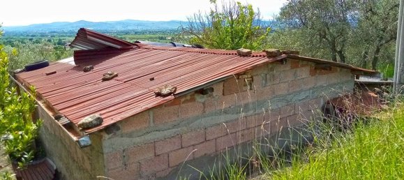 2714m² Land in Arezzo, Italy No. 324103 4