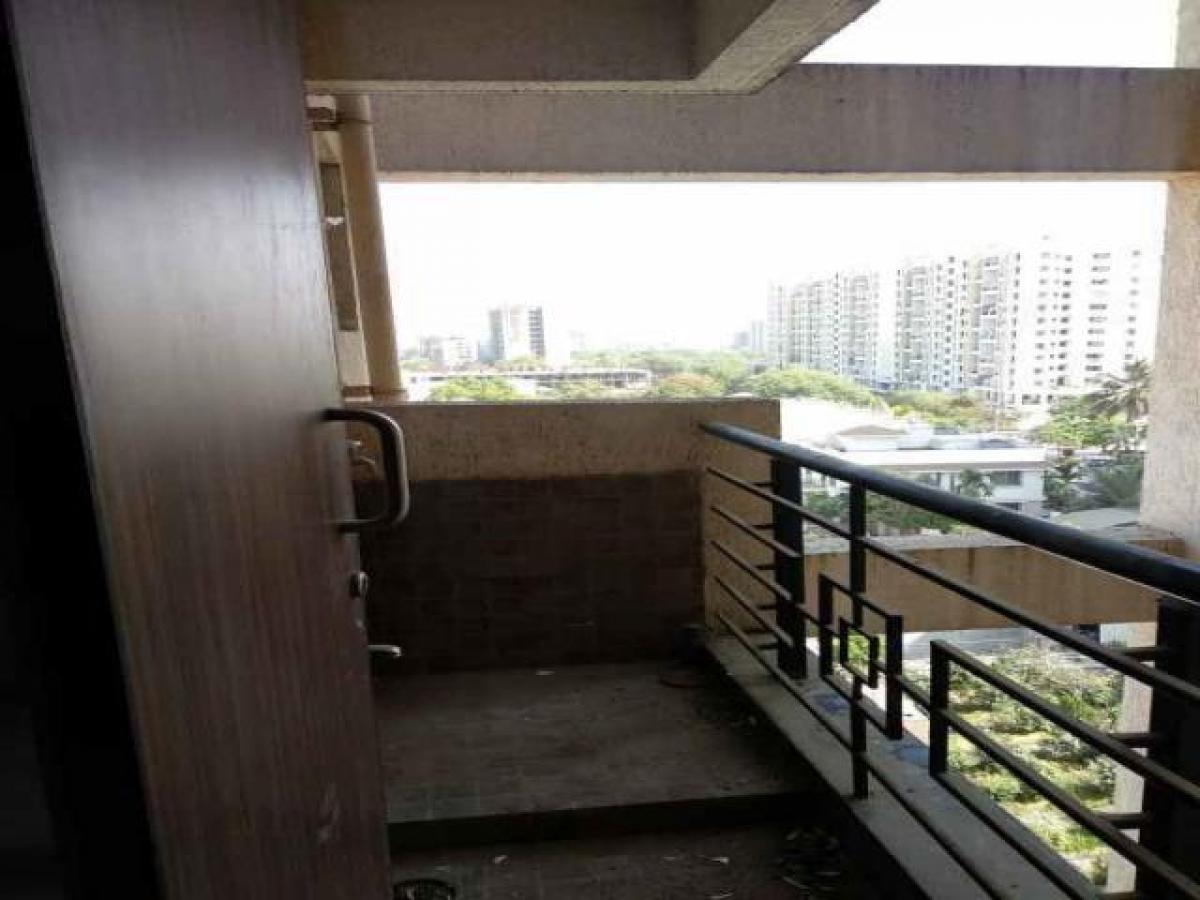 2 bedrooms House in Pune, India No. 11320