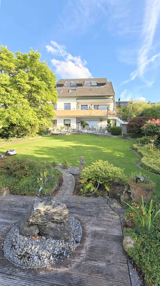 7 bedrooms Townhouse in Bochum, Germany No. 322684