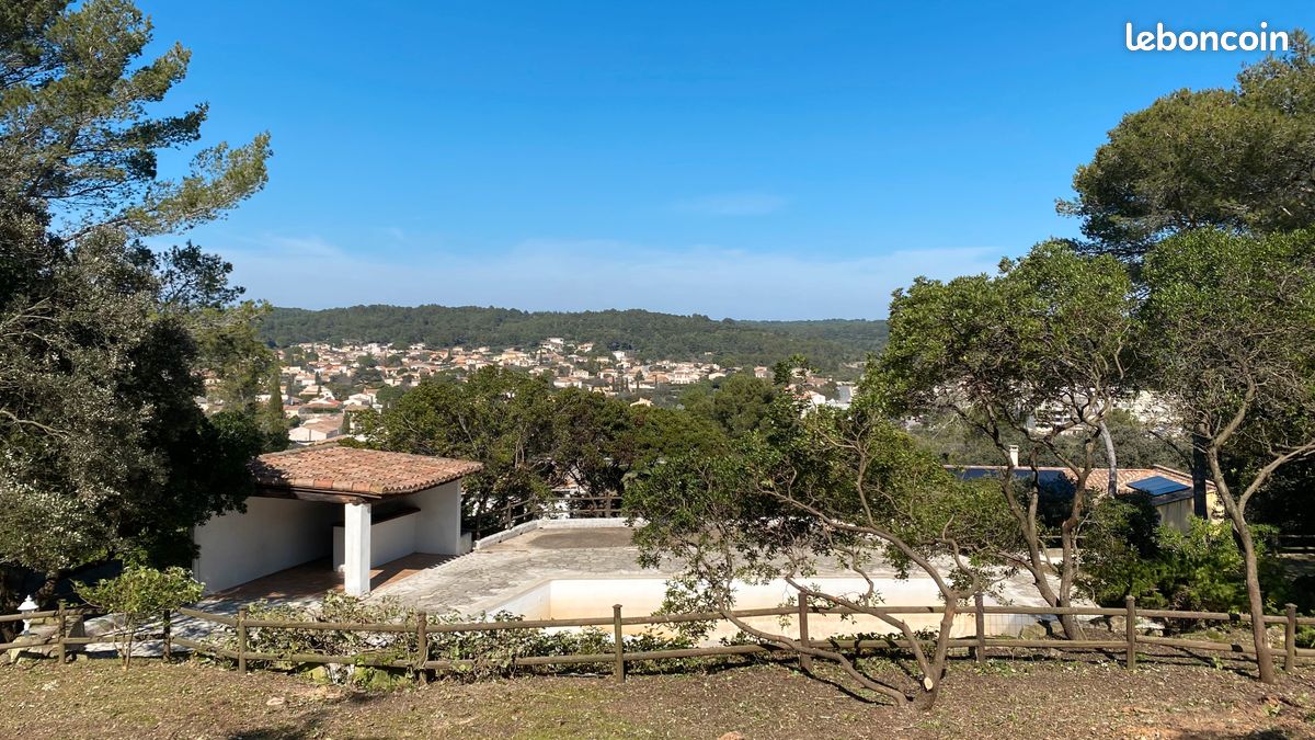  Land in Nimes, France No. 339886