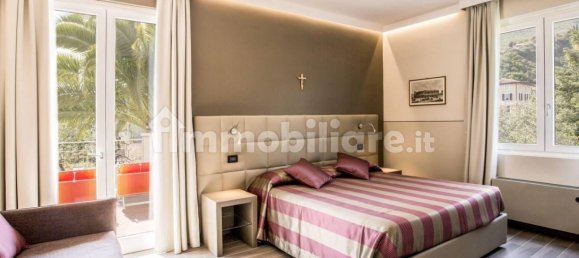 1200m² Commercial property in Toscolano Maderno, Italy No. 312653 7