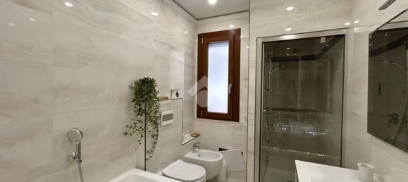 4 bedrooms Apartment in Montemurlo, Italy No. 318725 26