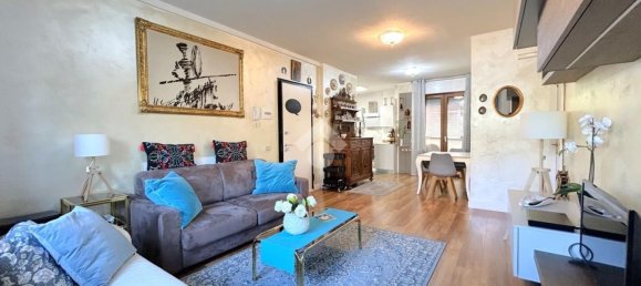 4 bedrooms Apartment in Montemurlo, Italy No. 318725 2