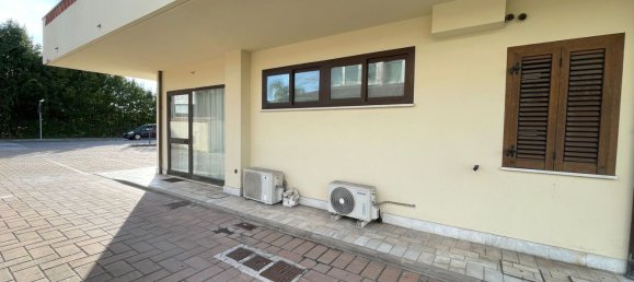 39m² Commercial property in Seravezza, Italy No. 372291 2