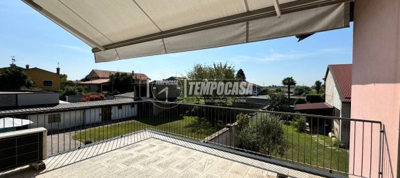 2-salle Duplex à Ossona, Italy No. 287579 17