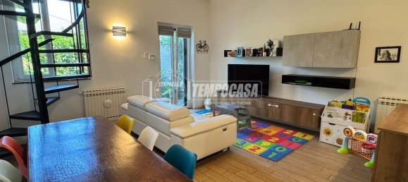 2-salle Duplex à Ossona, Italy No. 287579 5