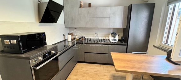 2-salle Duplex à Ossona, Italy No. 287579 8