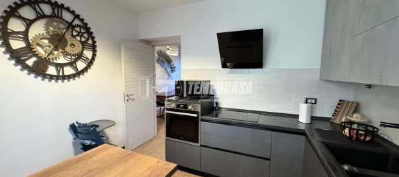 2-salle Duplex à Ossona, Italy No. 287579 10