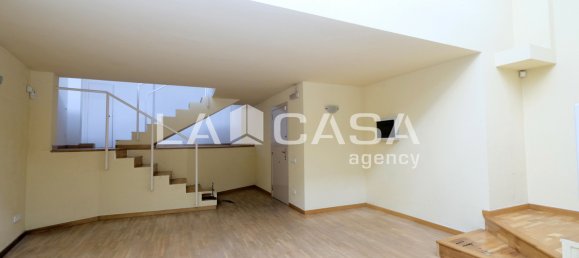 138m² Commercial property in Barcelona, Spain No. 175533 10