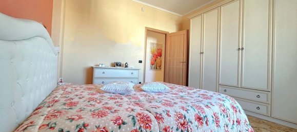 3-salle Appartement à Triggiano, Italy No. 21391 23
