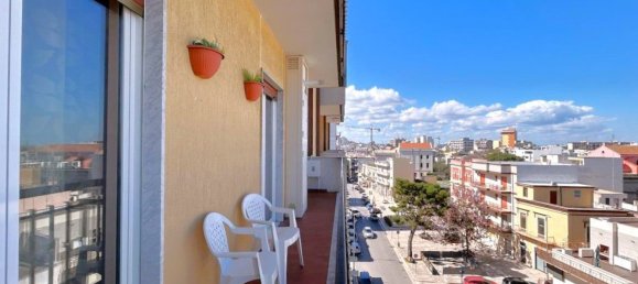 3-salle Appartement à Triggiano, Italy No. 21391 4