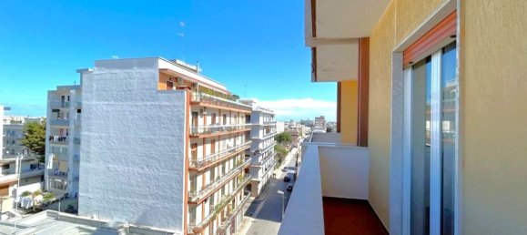 3-salle Appartement à Triggiano, Italy No. 21391 5