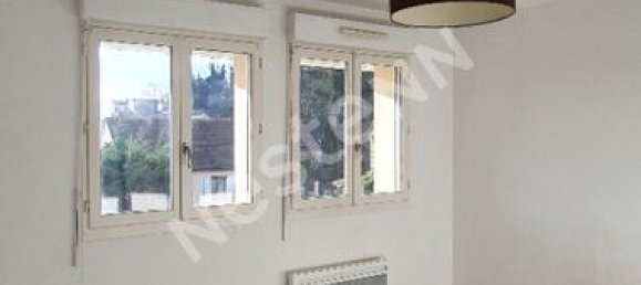 Apartamento de 3 dormitorios en Pontoise, France No. 180279 5