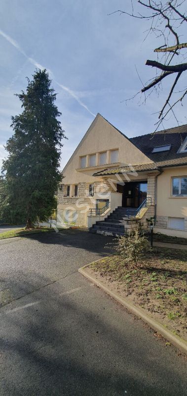 Apartamento de 3 dormitorios en Pontoise, France No. 180279