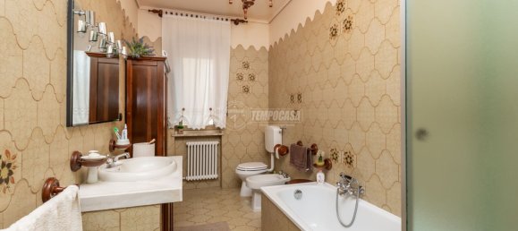 5 rooms Garage in Fossano, Italy No. 87886 12