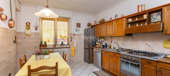 5 rooms Garage in Fossano, Italy No. 87886 7