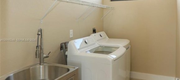 3 dormitorios villa en alquiler en Miami, Miami-Dade, Florida, USA № 614934 5