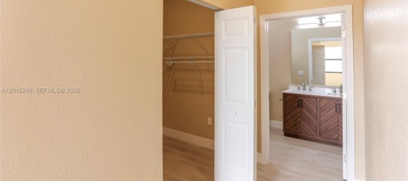 3 dormitorios villa en alquiler en Miami, Miami-Dade, Florida, USA № 614934 19