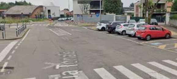 2 bedrooms Apartment in Bovisio Masciago, Italy No. 361223 9