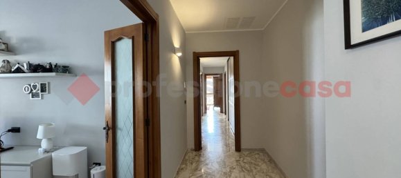 6-Zimmer Wohnung in Taranto, Italy, Nr. 122000 19