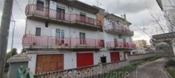 Квартира с 5 комнатами в Джиноза, Италия № 156226 4