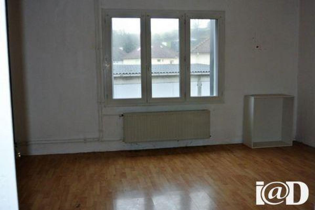2 bedrooms Condo in Bolbec, France No. 25300