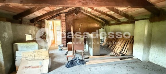 3 bedrooms Apartment in Dorzano, Italy No. 358063 13