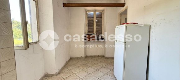 3 bedrooms Apartment in Dorzano, Italy No. 358063 3